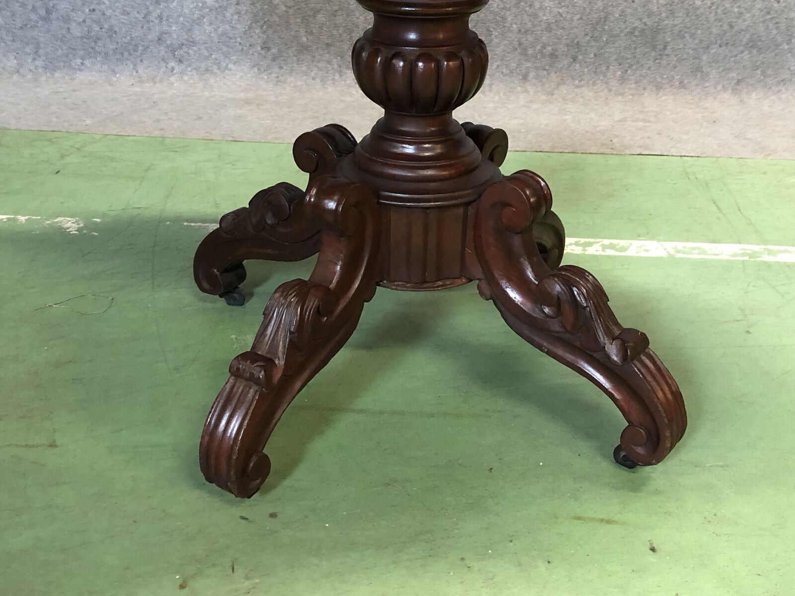 Table Louis Philippe violin late XIXth mahogany