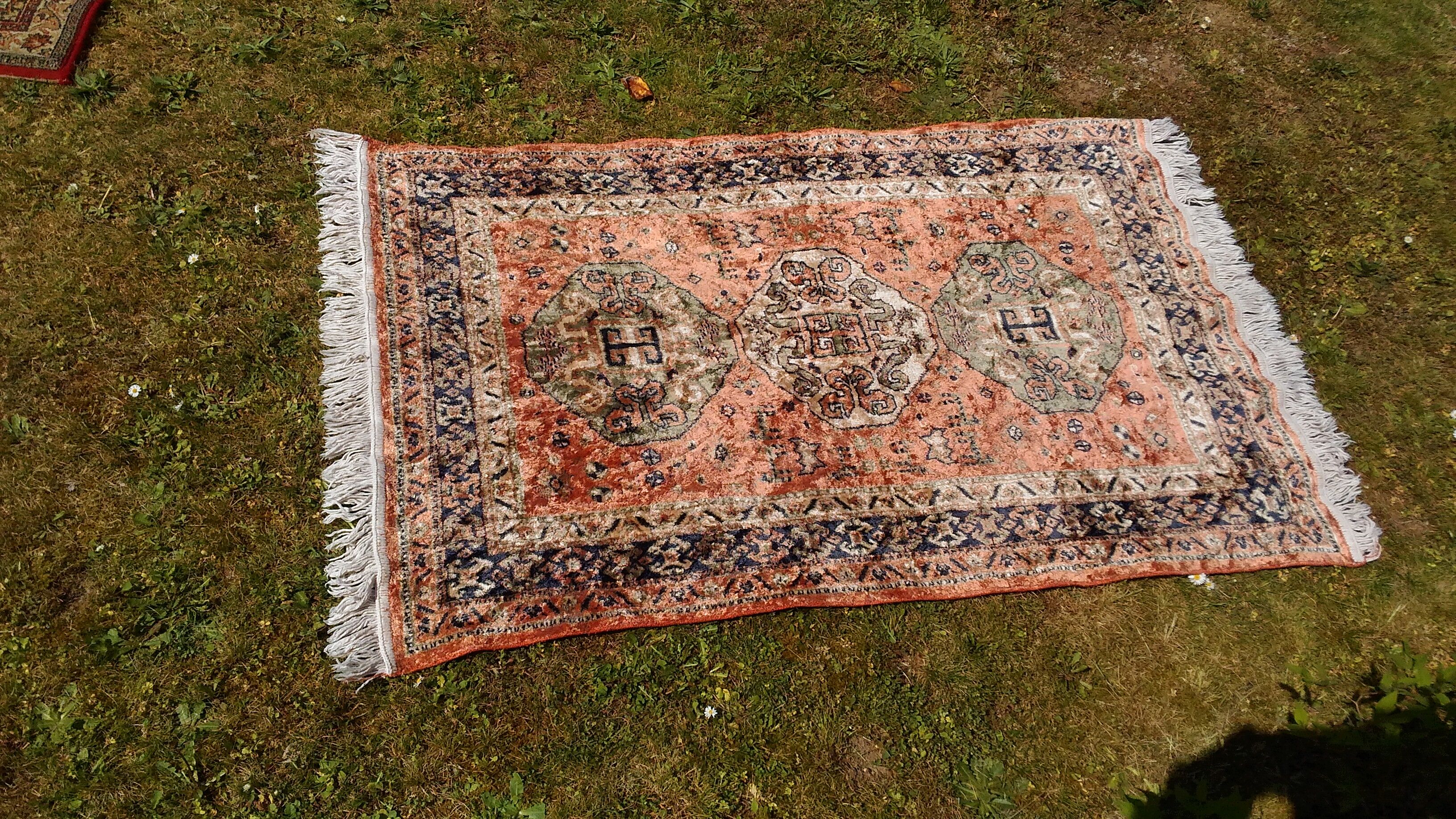 Chinese-style silk carpet 150x92cm