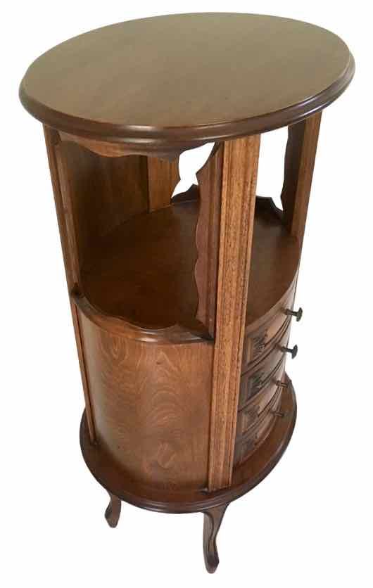 Cherry chest of drawers 4 drawers