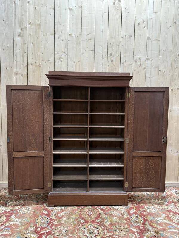 Armoire formant cartonnier en chêne massif 1900