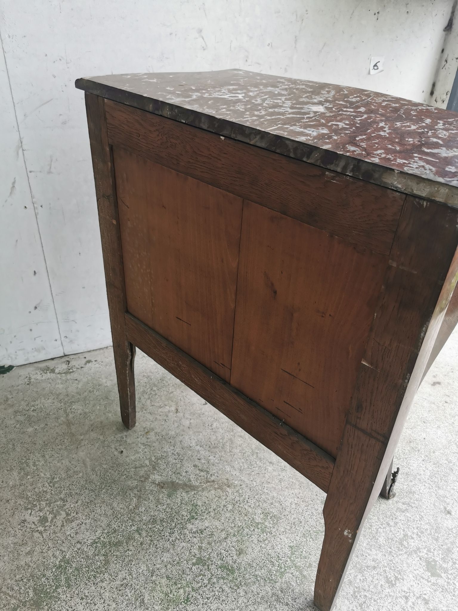Commode galbee debut xxe marquetee bois de rose plateau marbre