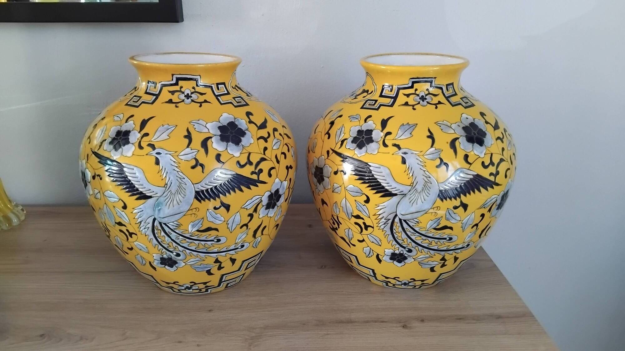 Pair of Chinese faience vases with Asian dragon decor in a Japonese style.