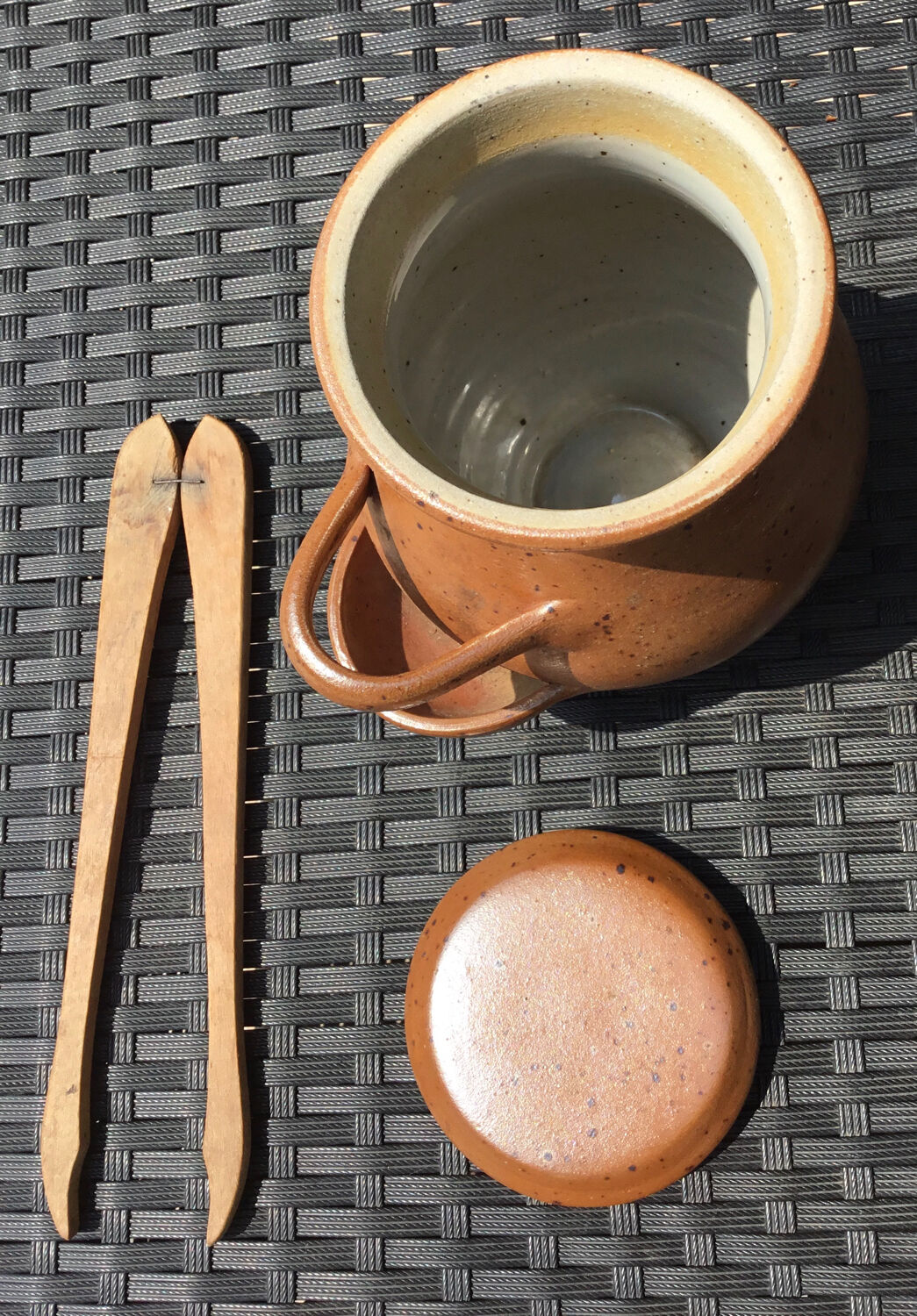 Sandstone pickle pot