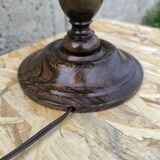 Table lamp in turned wood