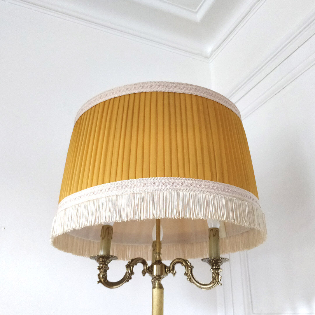 Peris Andreu bronze tripod lamp