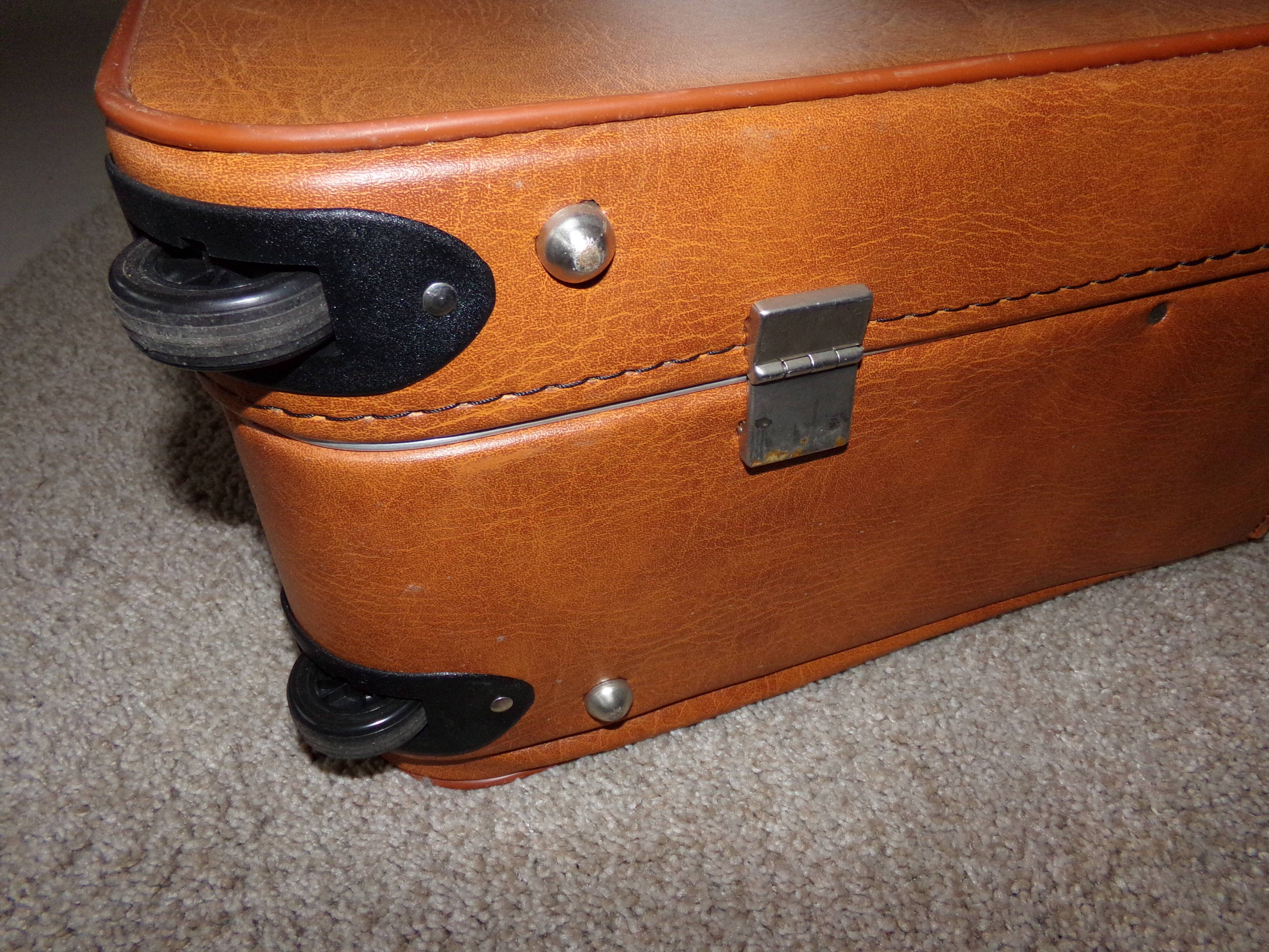 Vintage retro skai case