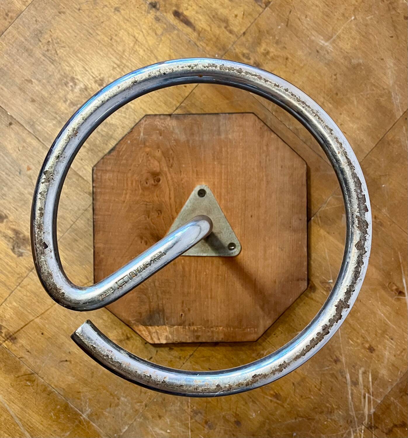 Stablet René Herbst display or side table