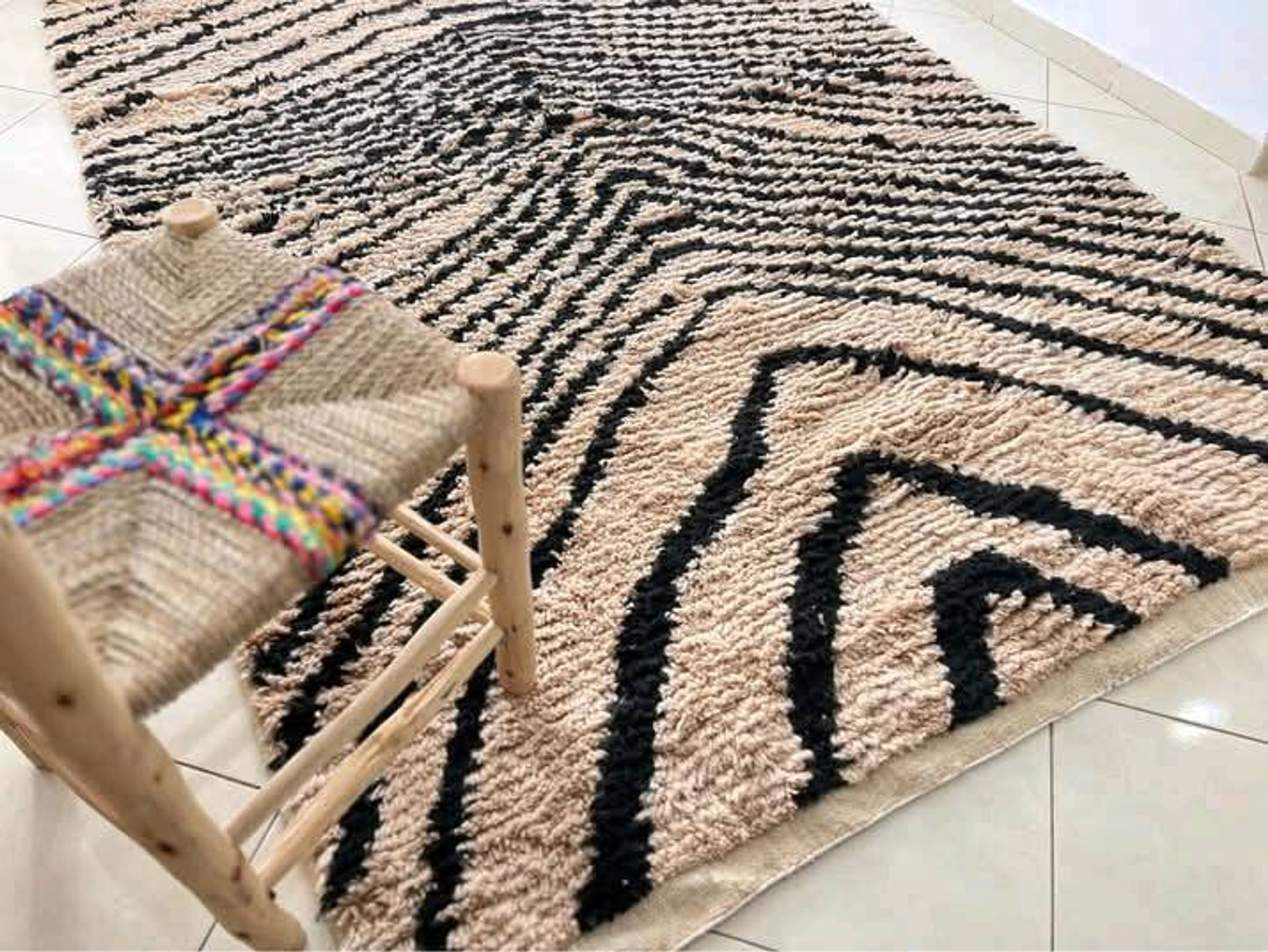 Decorated Berber rug 260cmx160cm