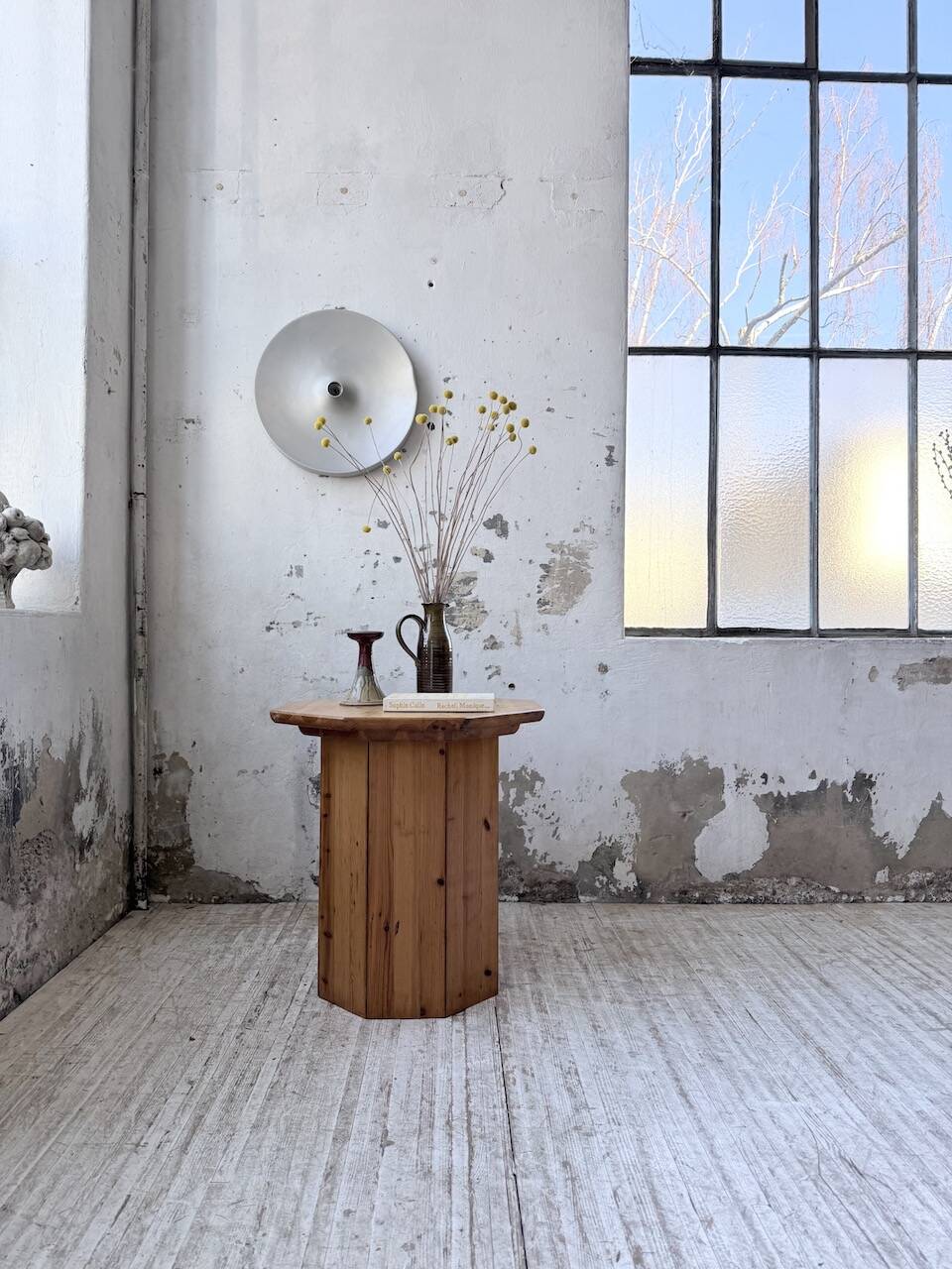 Hexagonal console table guéridon Regain pine 1970