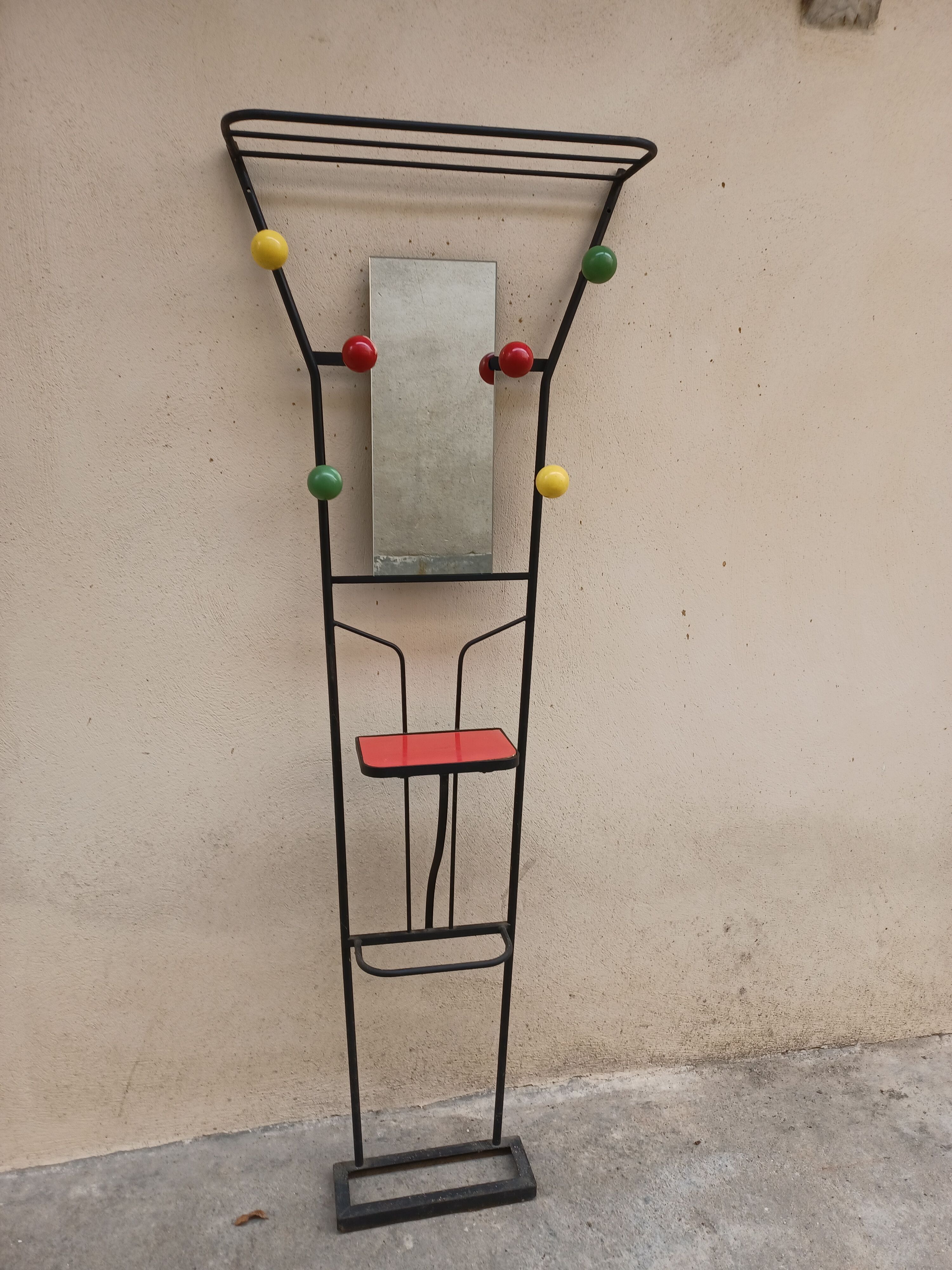Cloakroom, vintage 50's