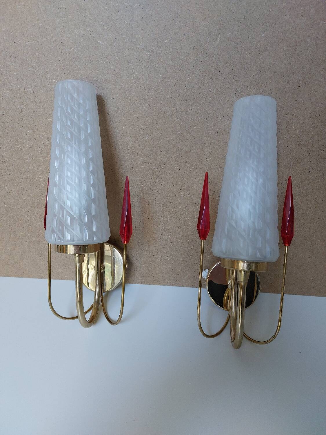 Appliques Maison Lunel verre dépoli années 60