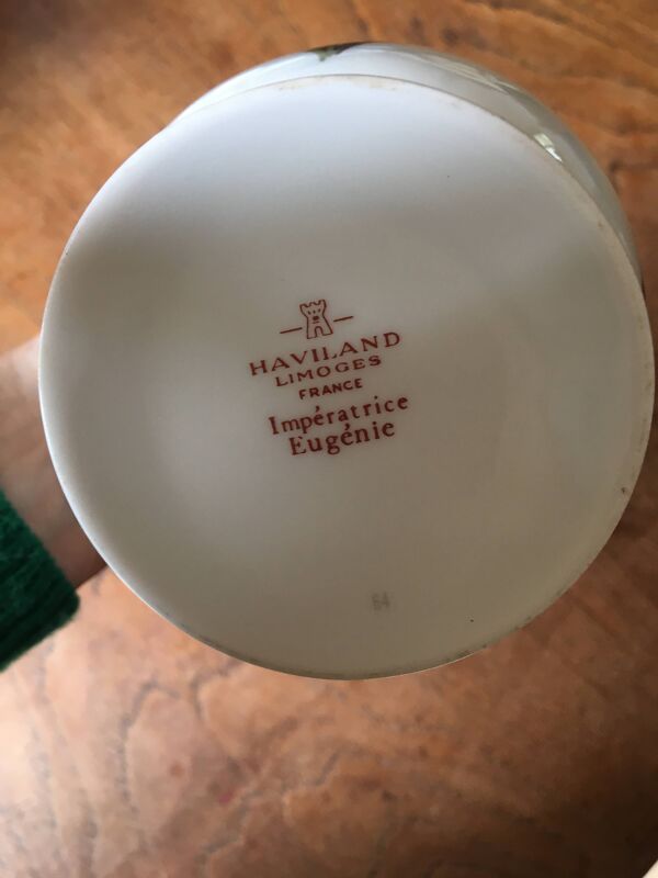 Très joli vase ancien en porcelaine Haviland Limoges Collection Impératrice