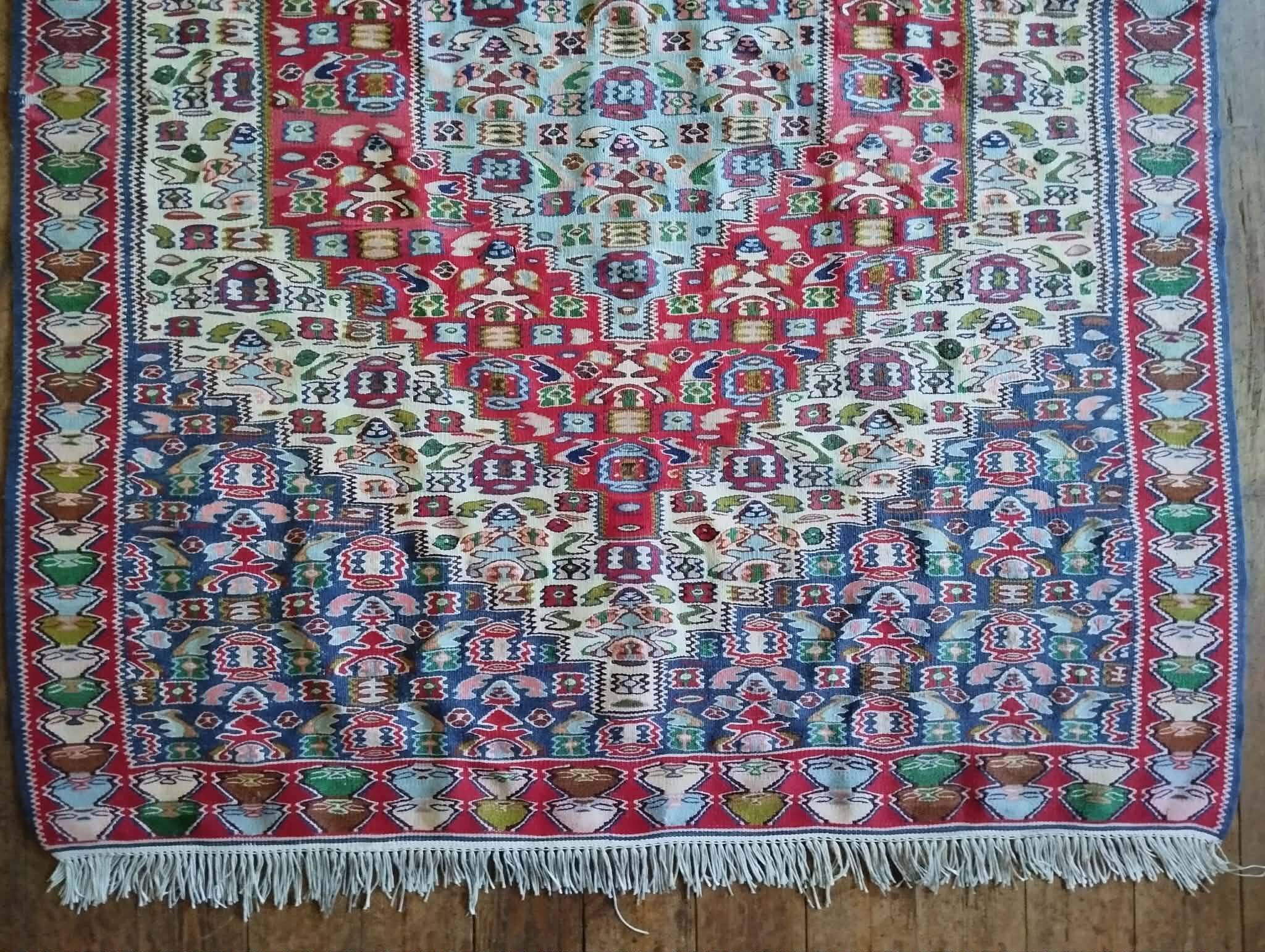 Handmade Persian Senneh carpet 167x131cm