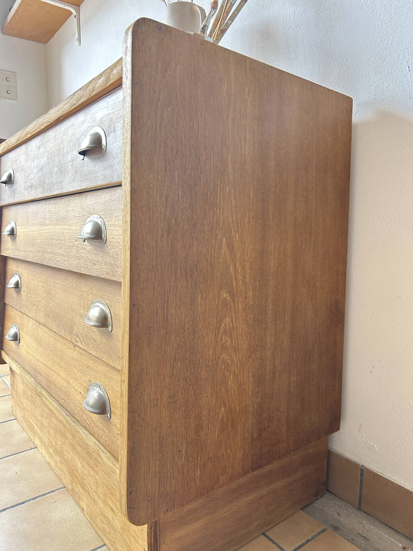 Vintage chest of drawers
