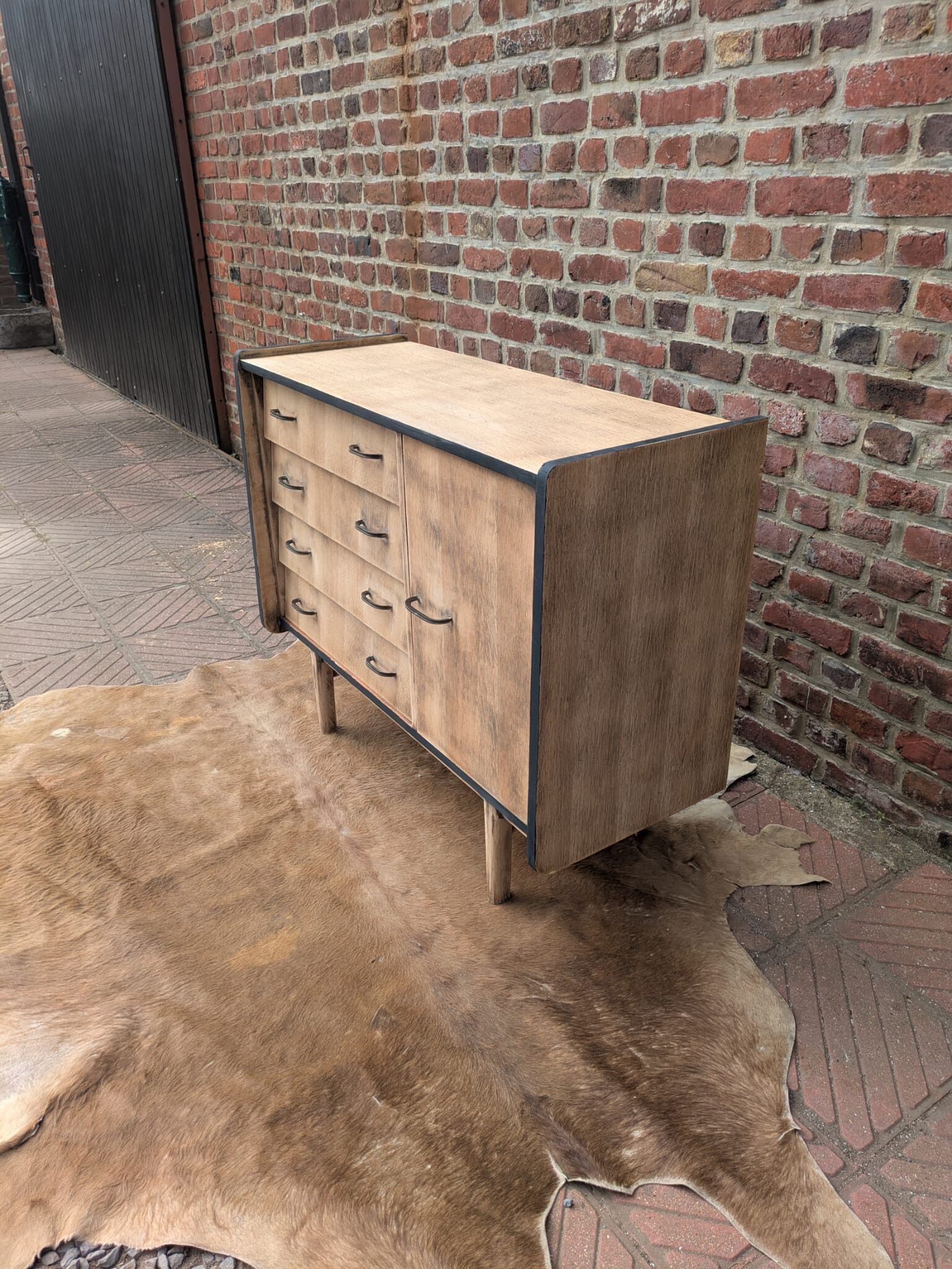 Vintage buffet