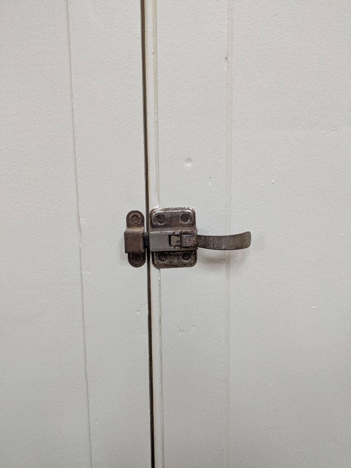 Parisian buffet 2-piece