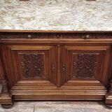 Buffet with mirror in Renaissance style, entirely made of solid walnut.