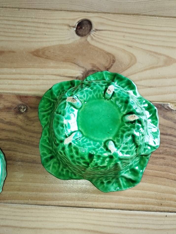 Vintage ceramic barbotine bonbonnière in the shape of a cabbage – 1950s
