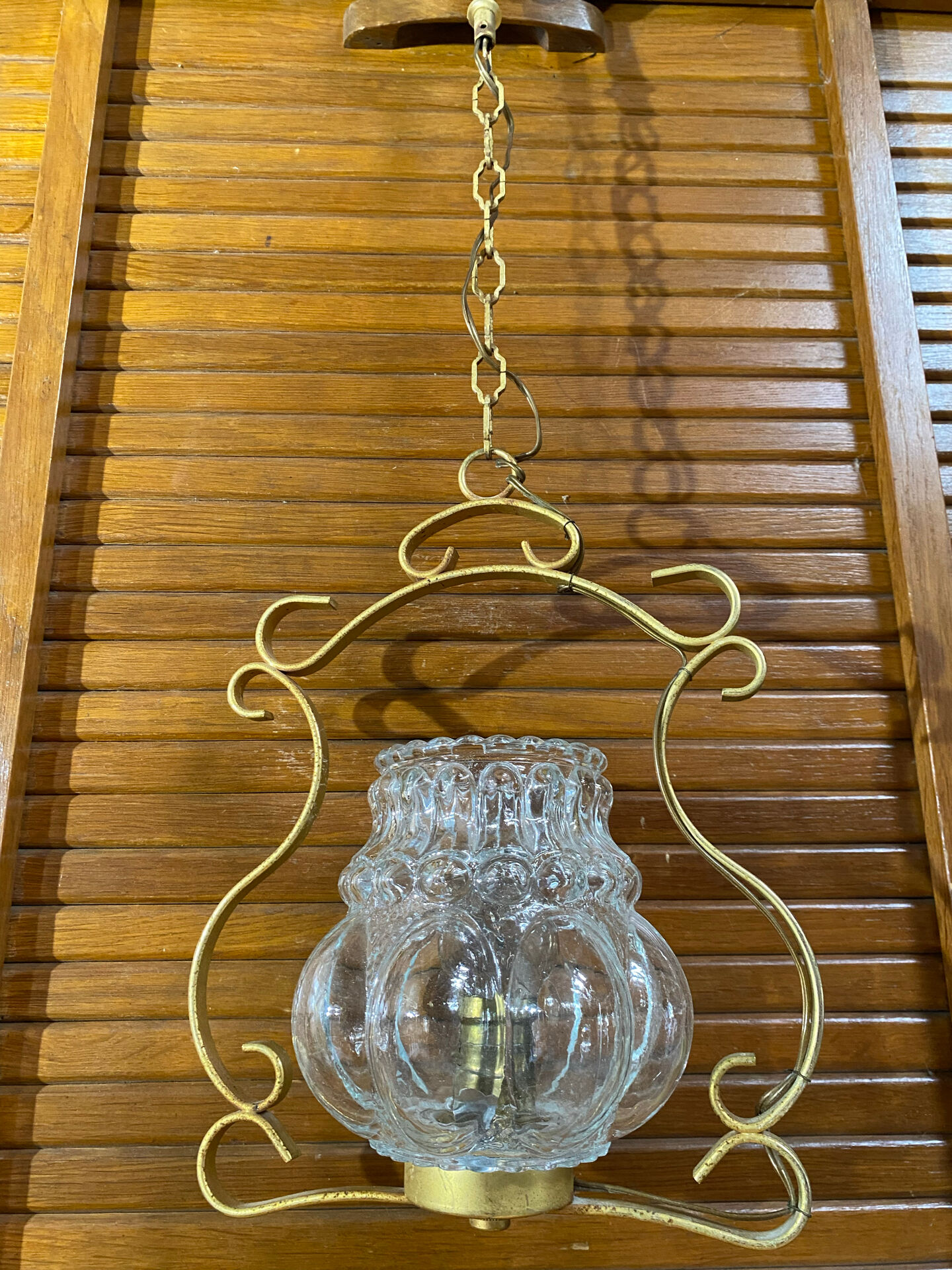Vintage Molded Glass Suspension + Gold Metal Support #E511