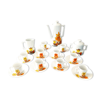 Berry porcelain coffee serving lot