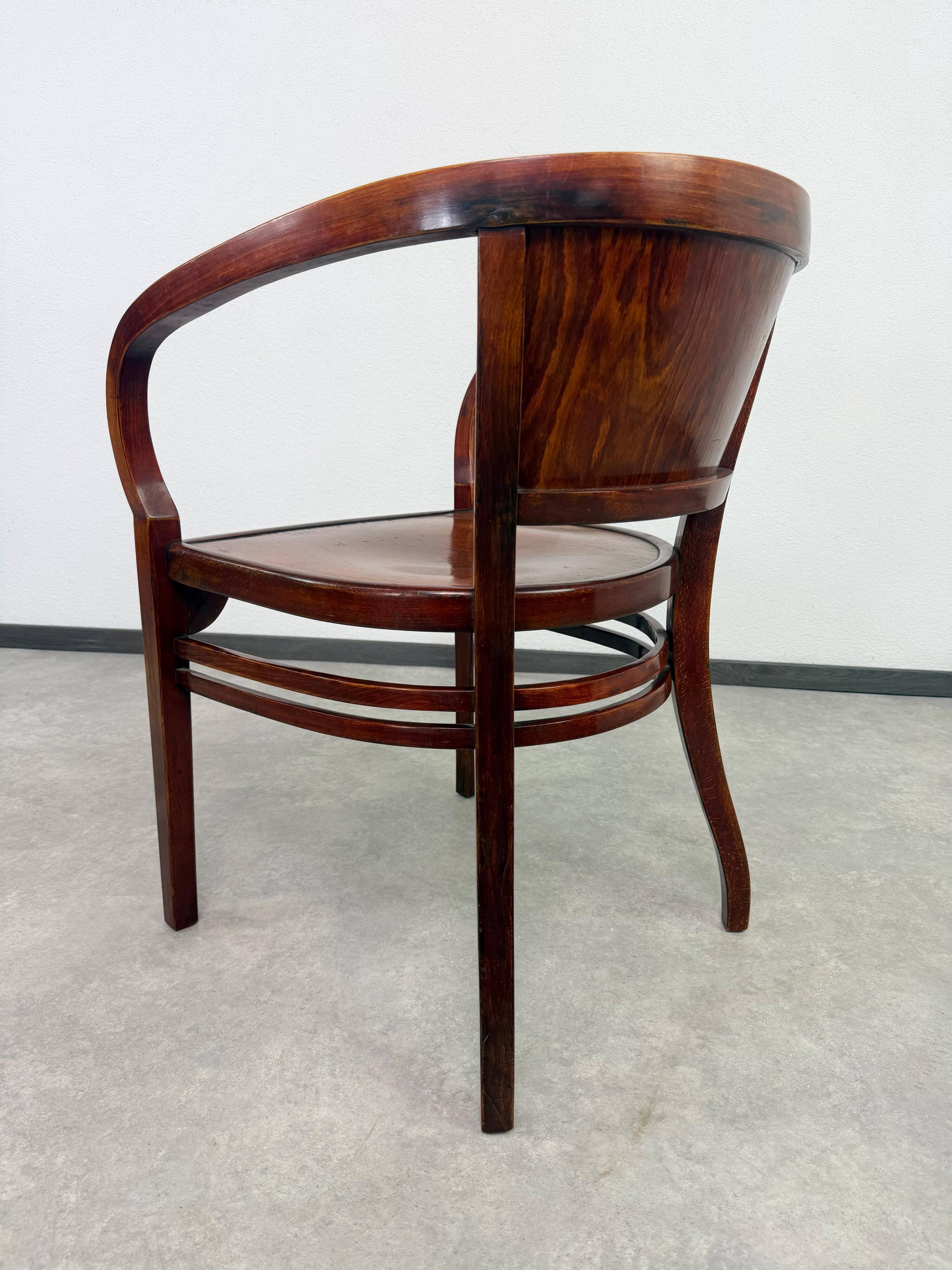 Extremely rare armchair no. 6521 by Otto Wagner for Thonet