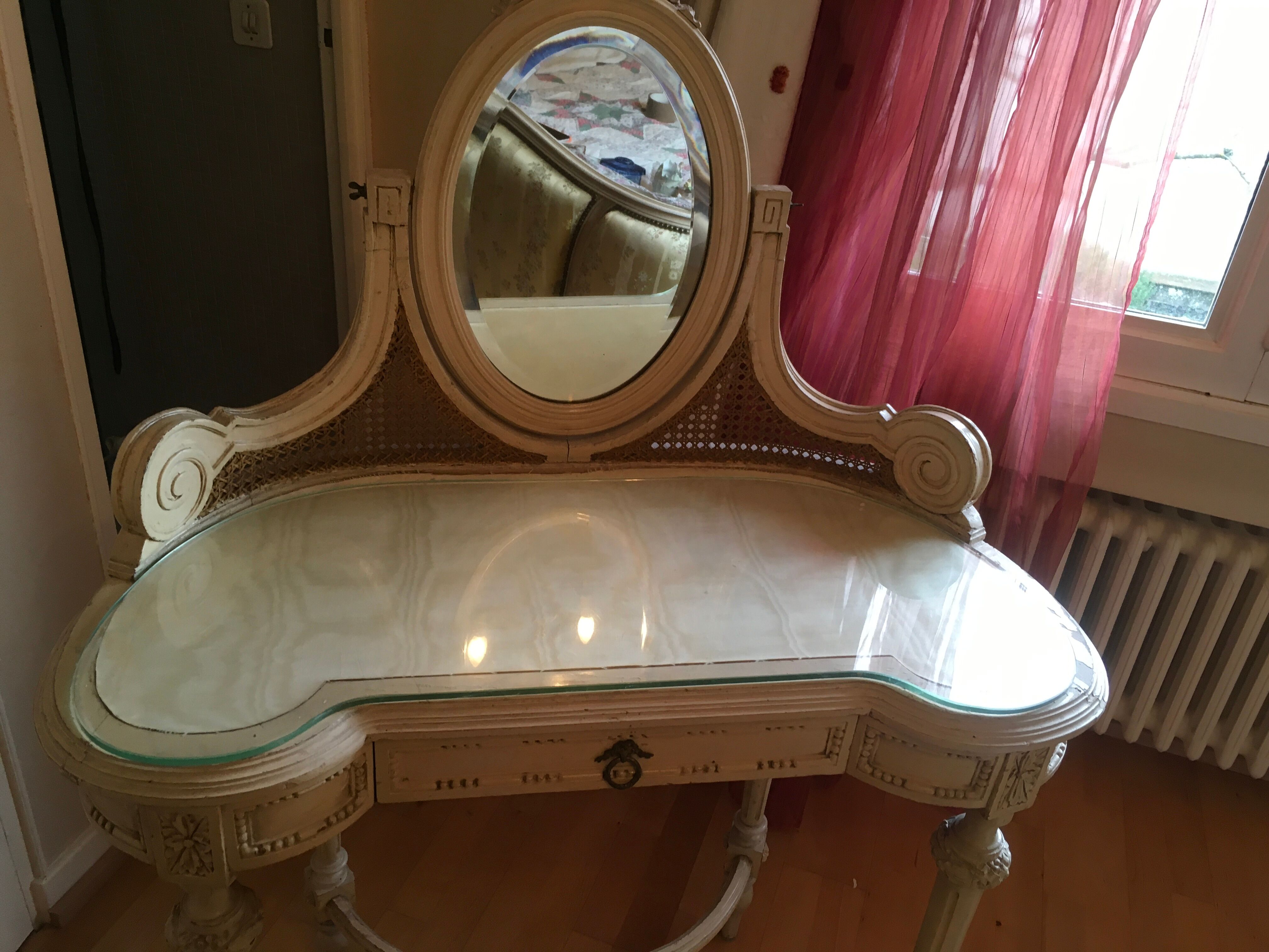 Old cream hairdresser