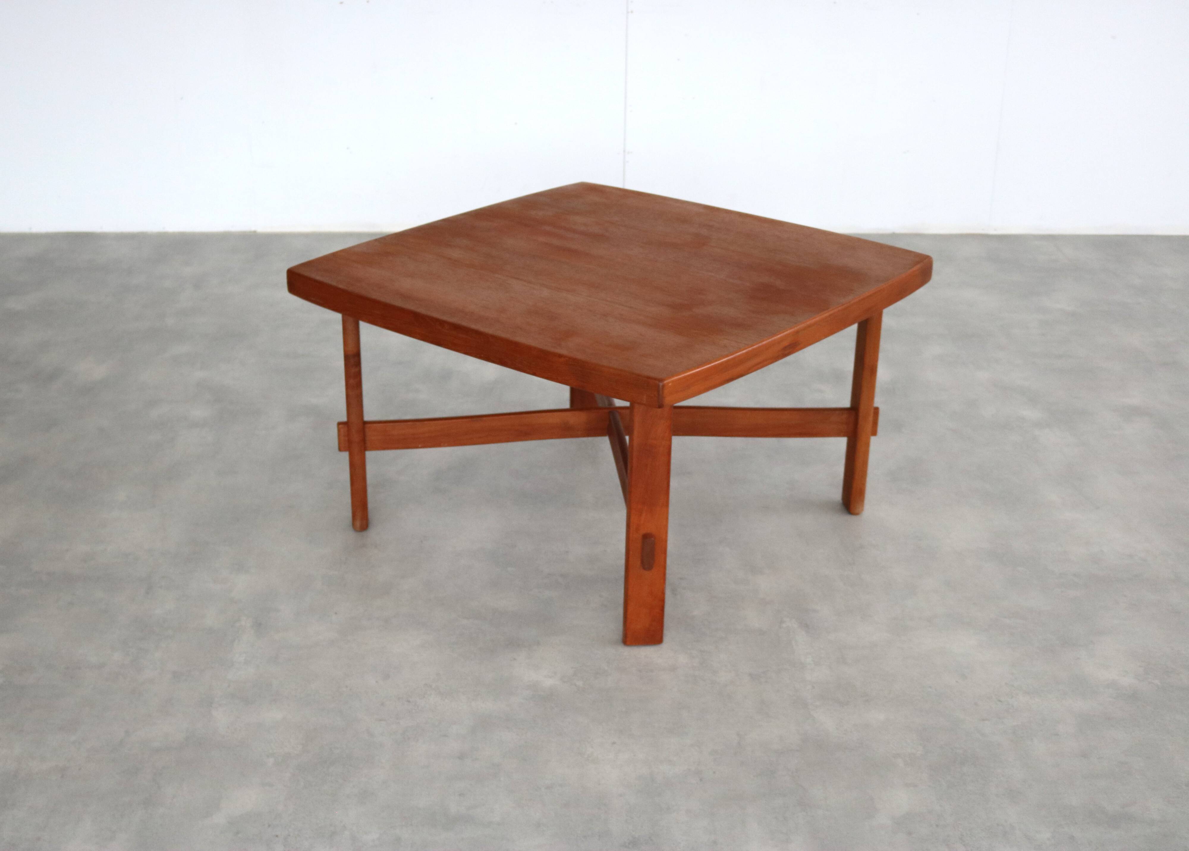 Vintage coffee table | table | teak | 60's
