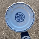 Ancien plat en faience de Gien décor bleu
