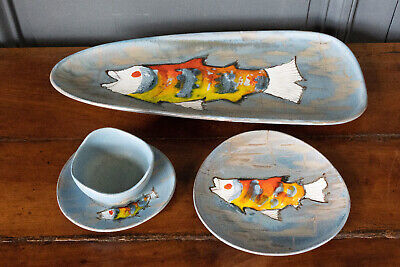 Stylized fish set 1960 Blue background Vallauris 1 course 12 plates