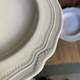 Large flat dish in fine porcelain from Limoges de Bernardaud 30 cm in diameter