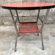 Coffee table round formica