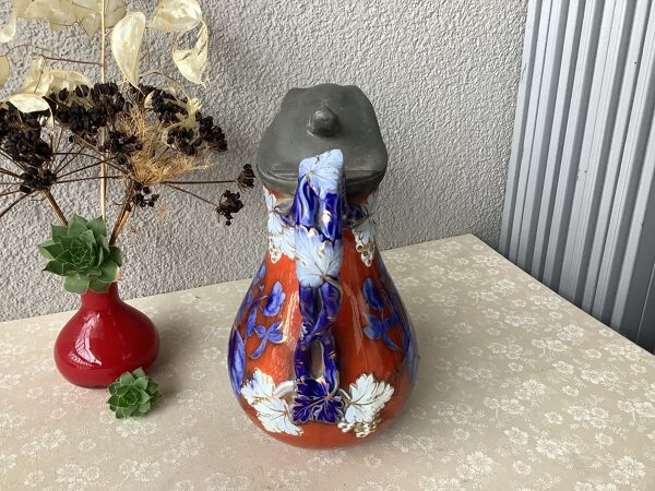 Aiguière en barbotine faïence et étain