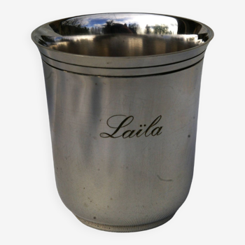Timbale Christofle en métal argenté gravée "Leila"