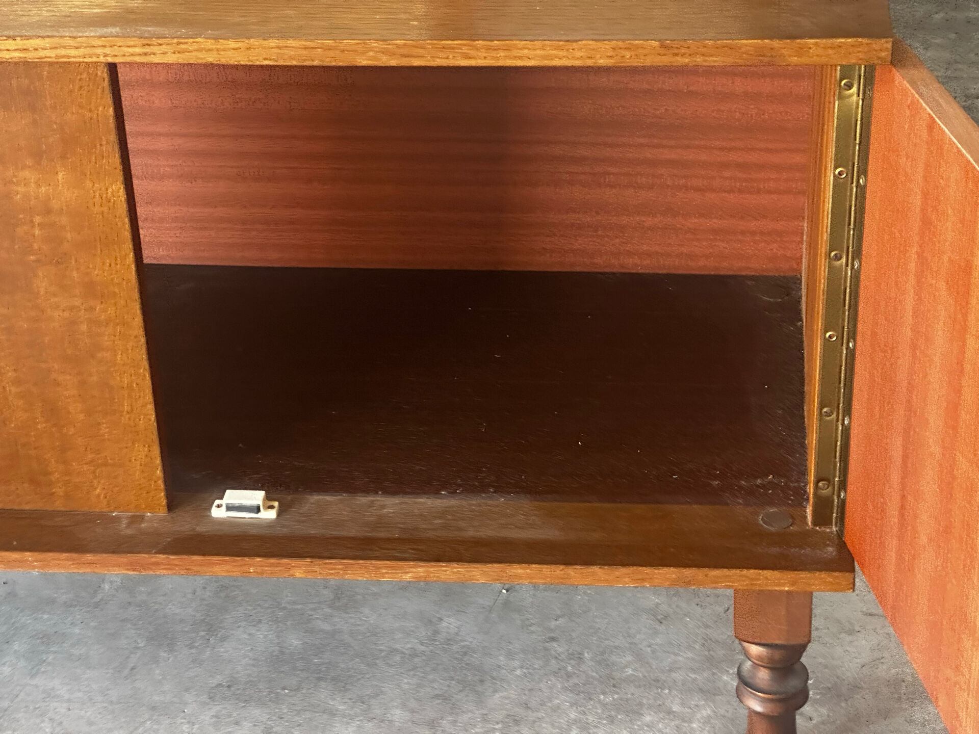 Coiffeuse vintage à miroir triptyque, années 1950