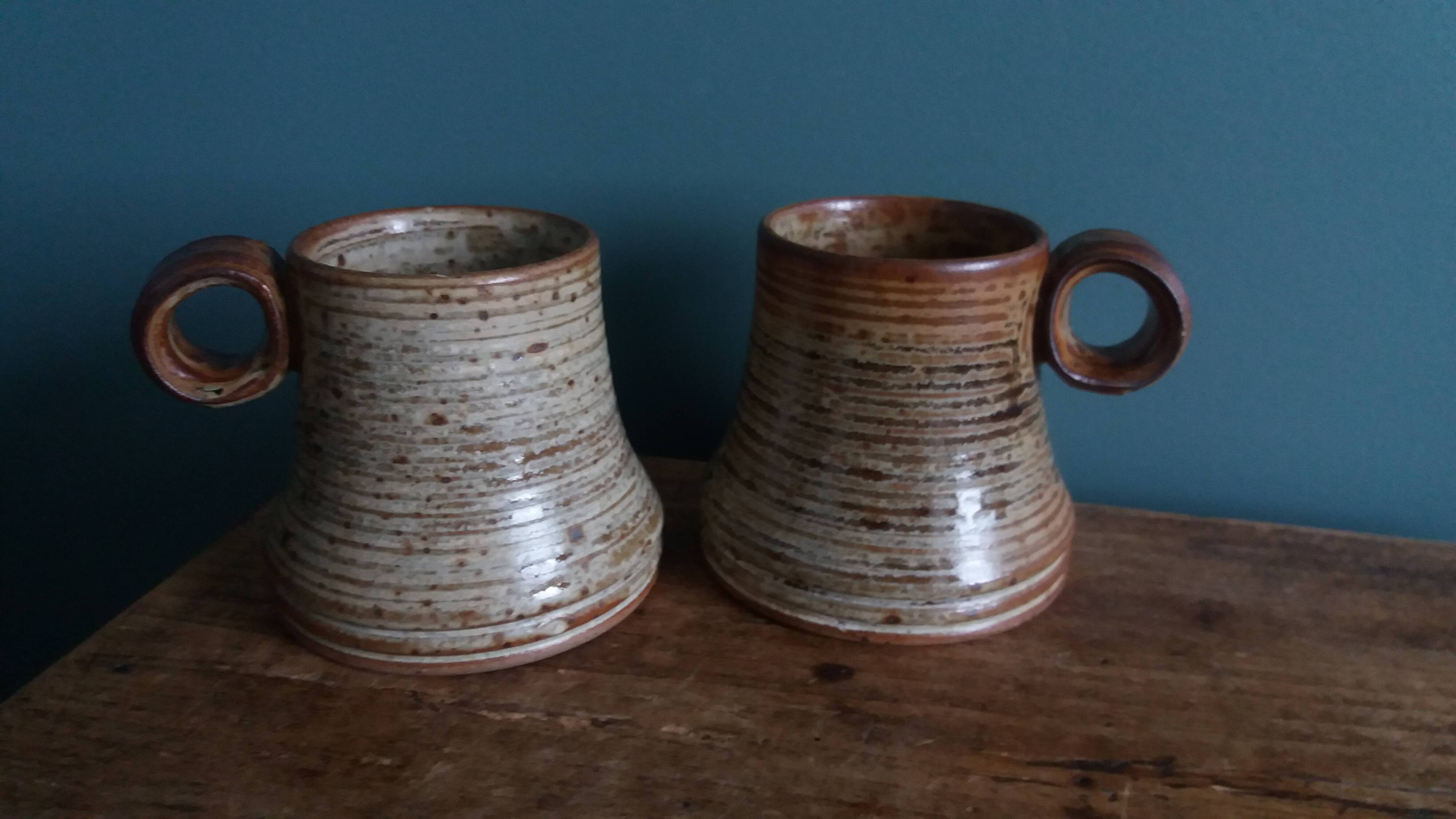 Tasses mugs en grès de Puisaye, Jean-Pierre Prud’homme