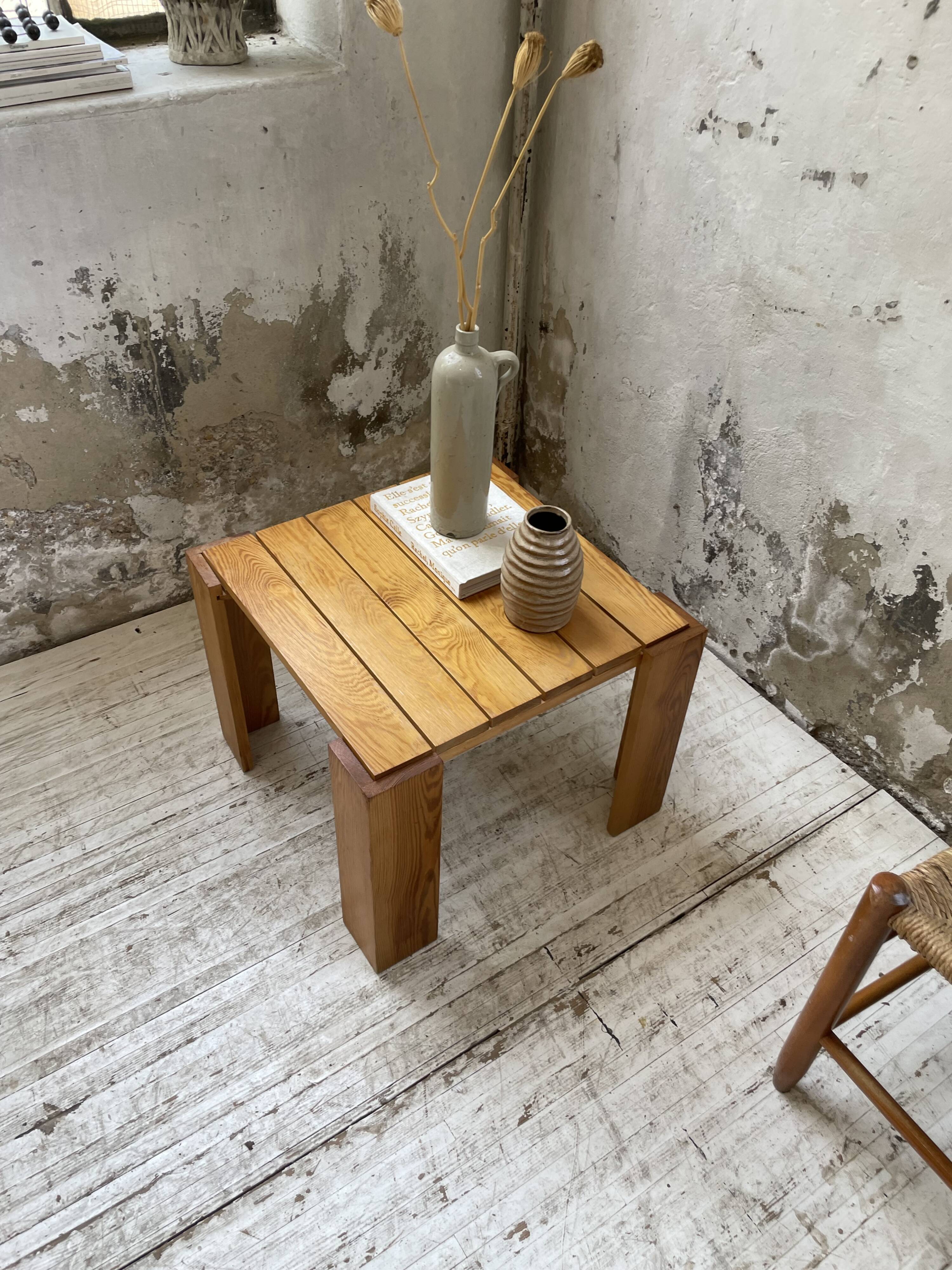 Square pine coffee table from the 70s revival