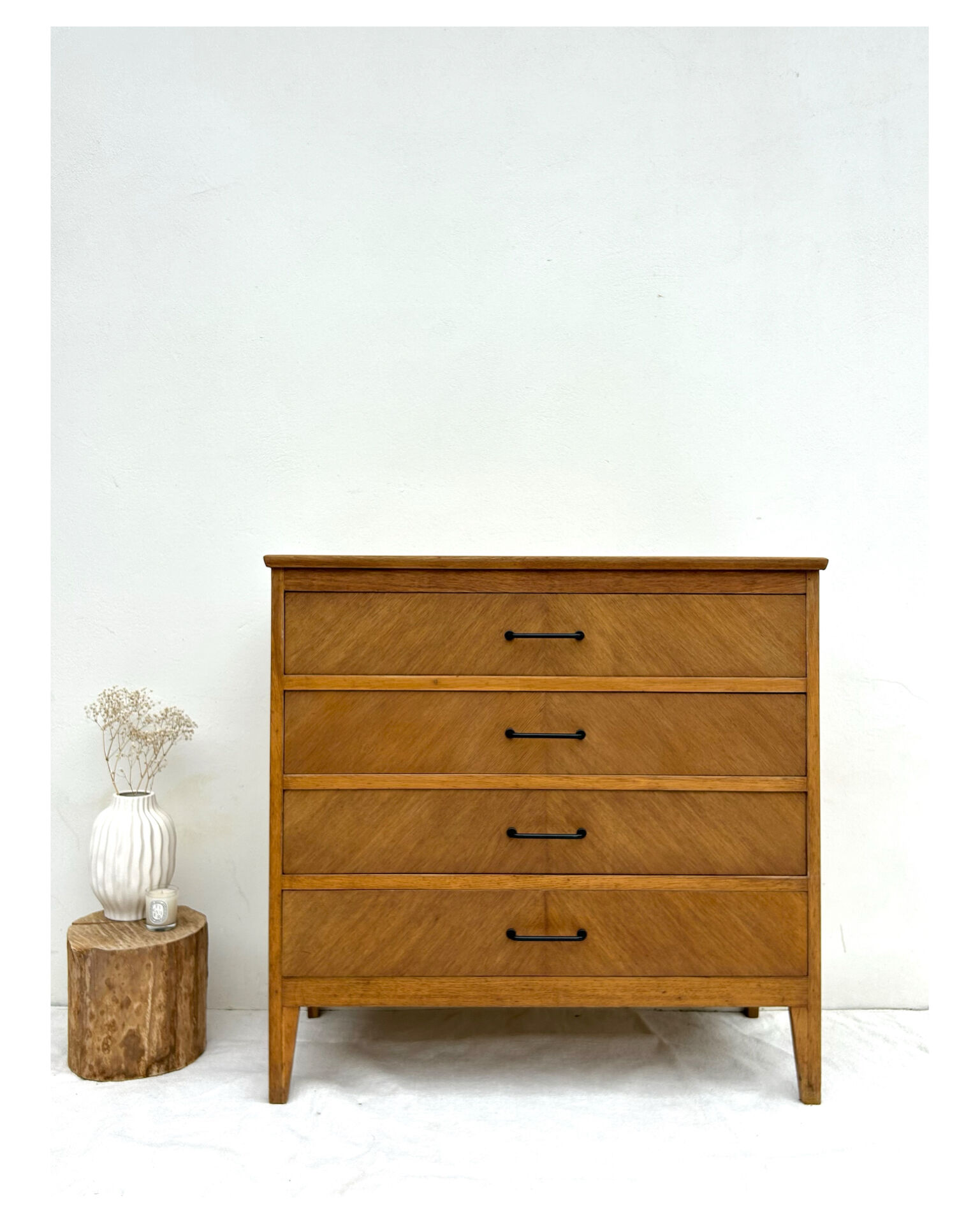 Vintage chest of drawers