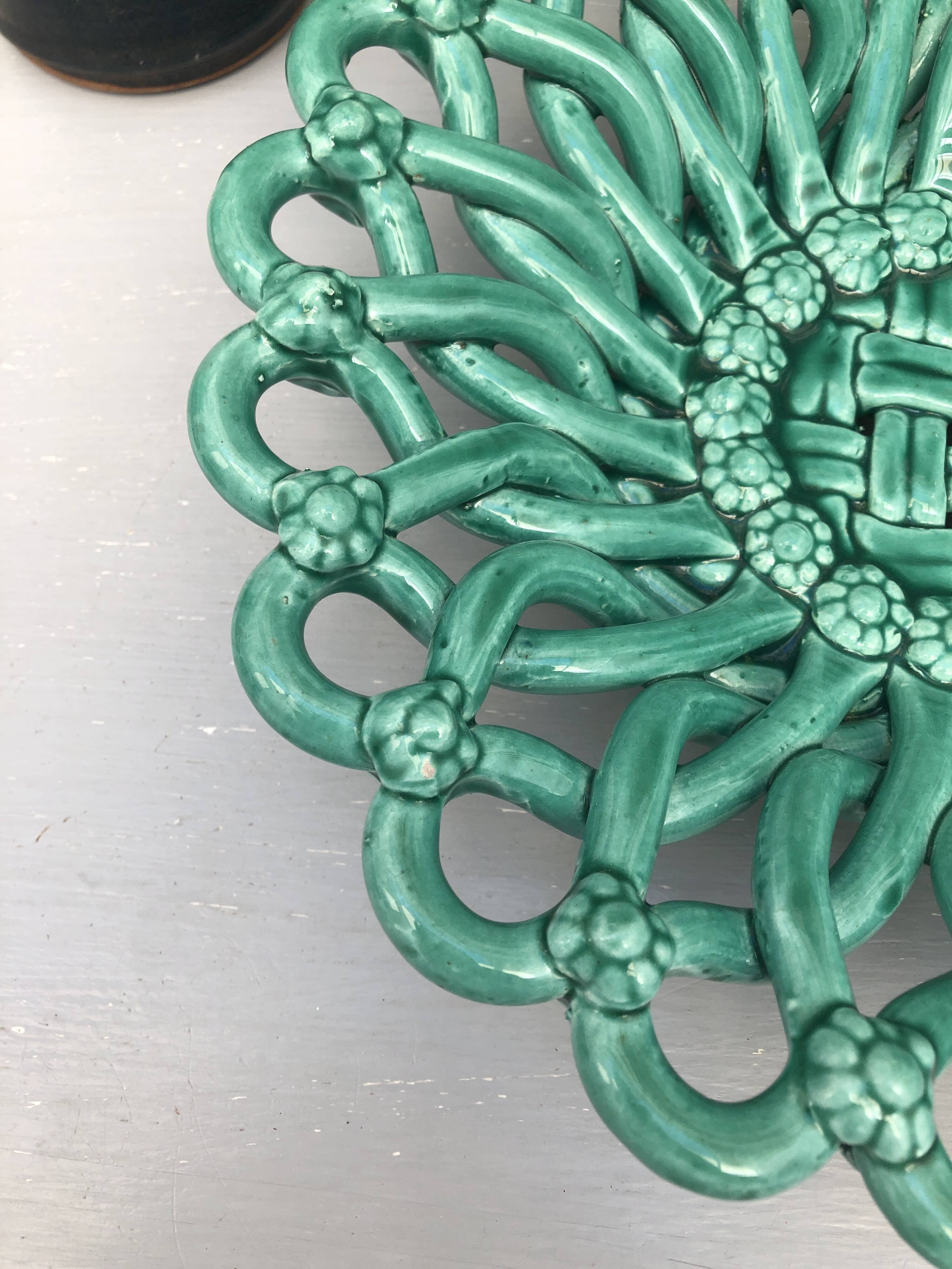 Woven ceramic fruit bowl basket