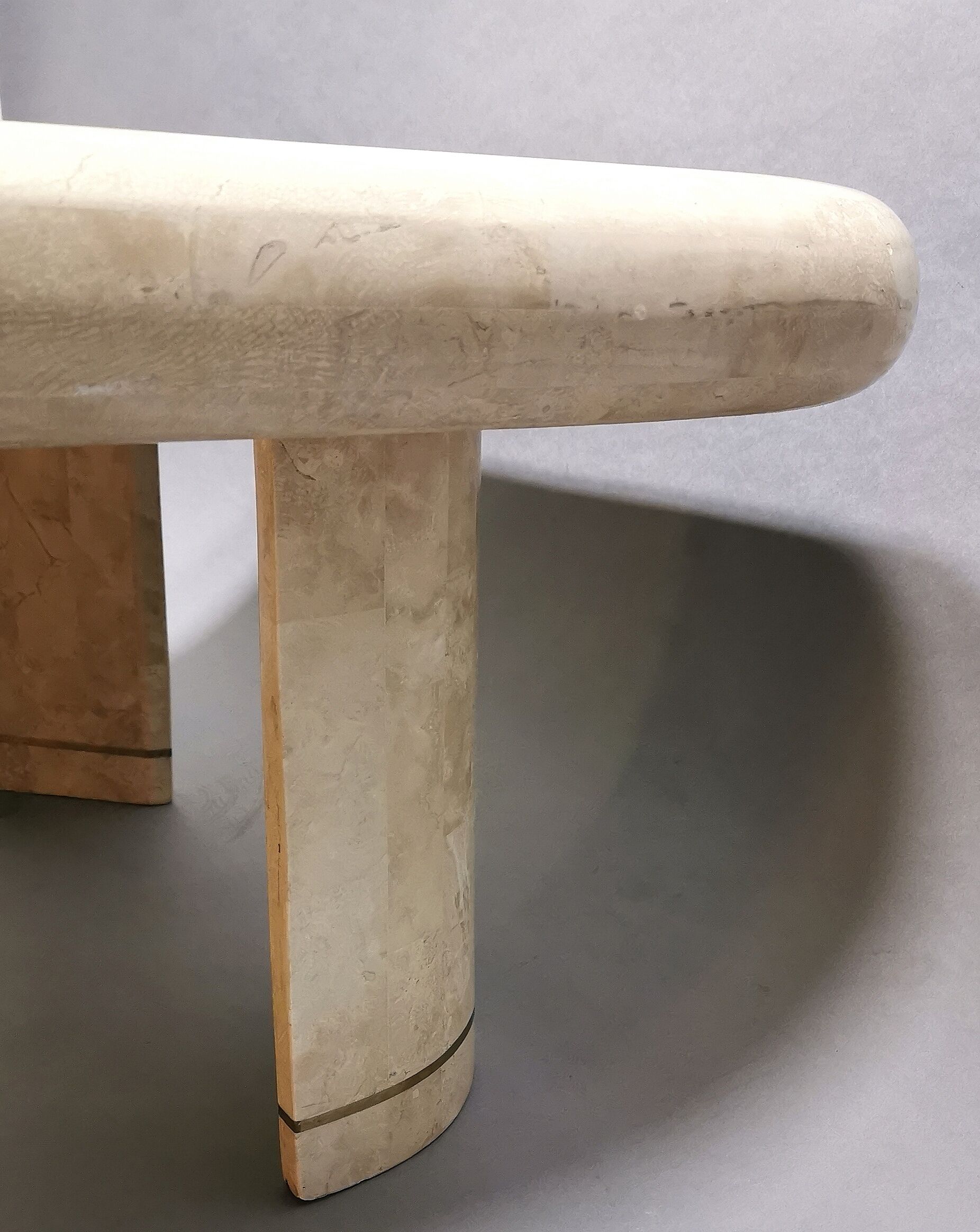 Coffee table in mosaic travertine and brass 70