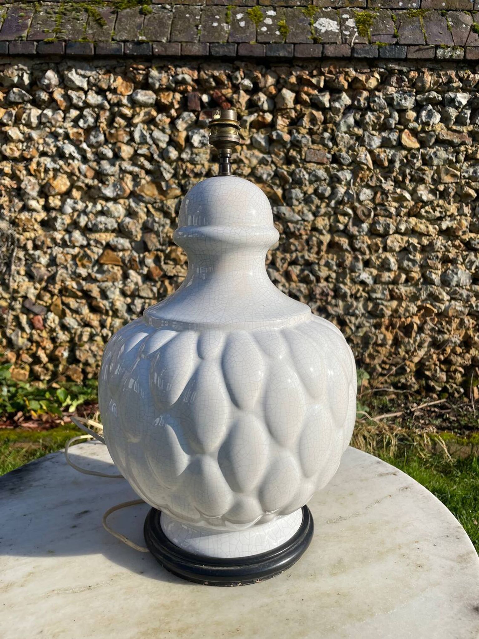 Lampe en céramique blanche craquelée vintage 1970