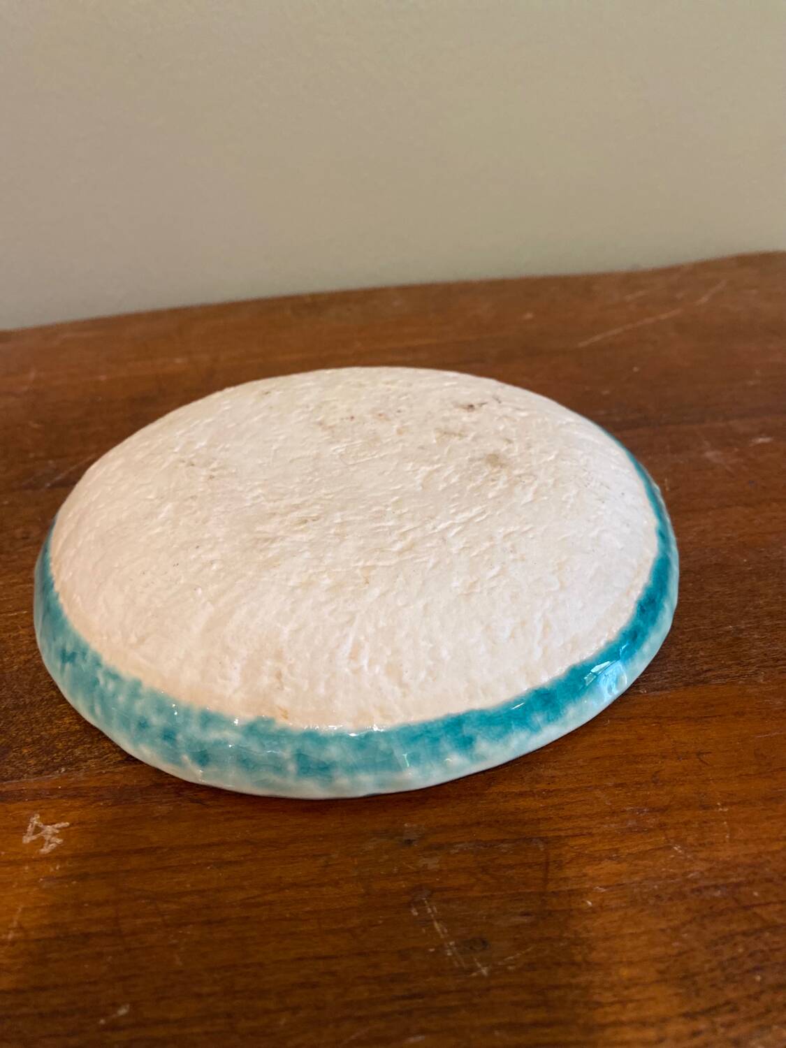 Assiette bleu lagon