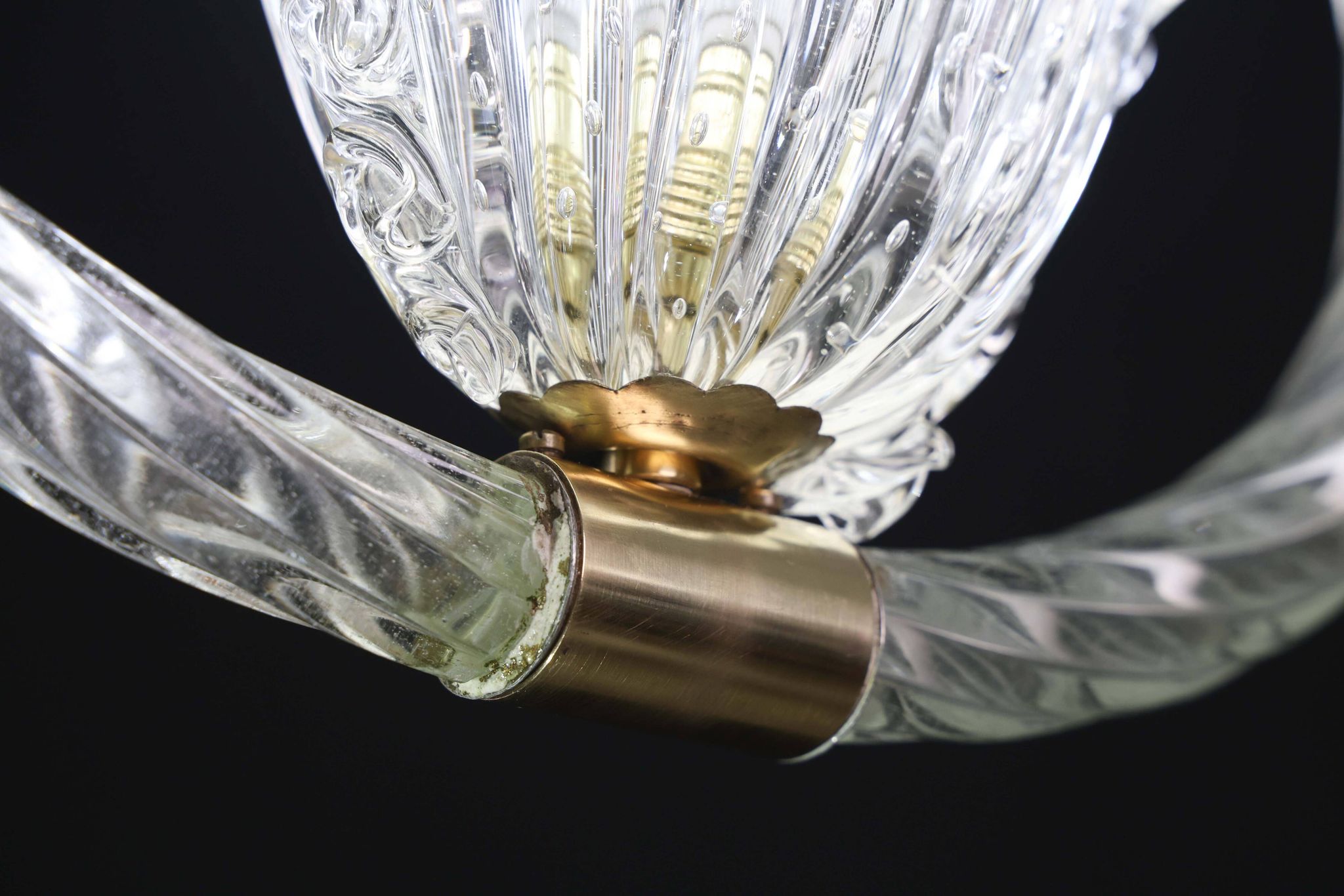 Charming Ercole Barovier Art Deco Chandelier, 'Bullicante' Glass Murano, 1940s