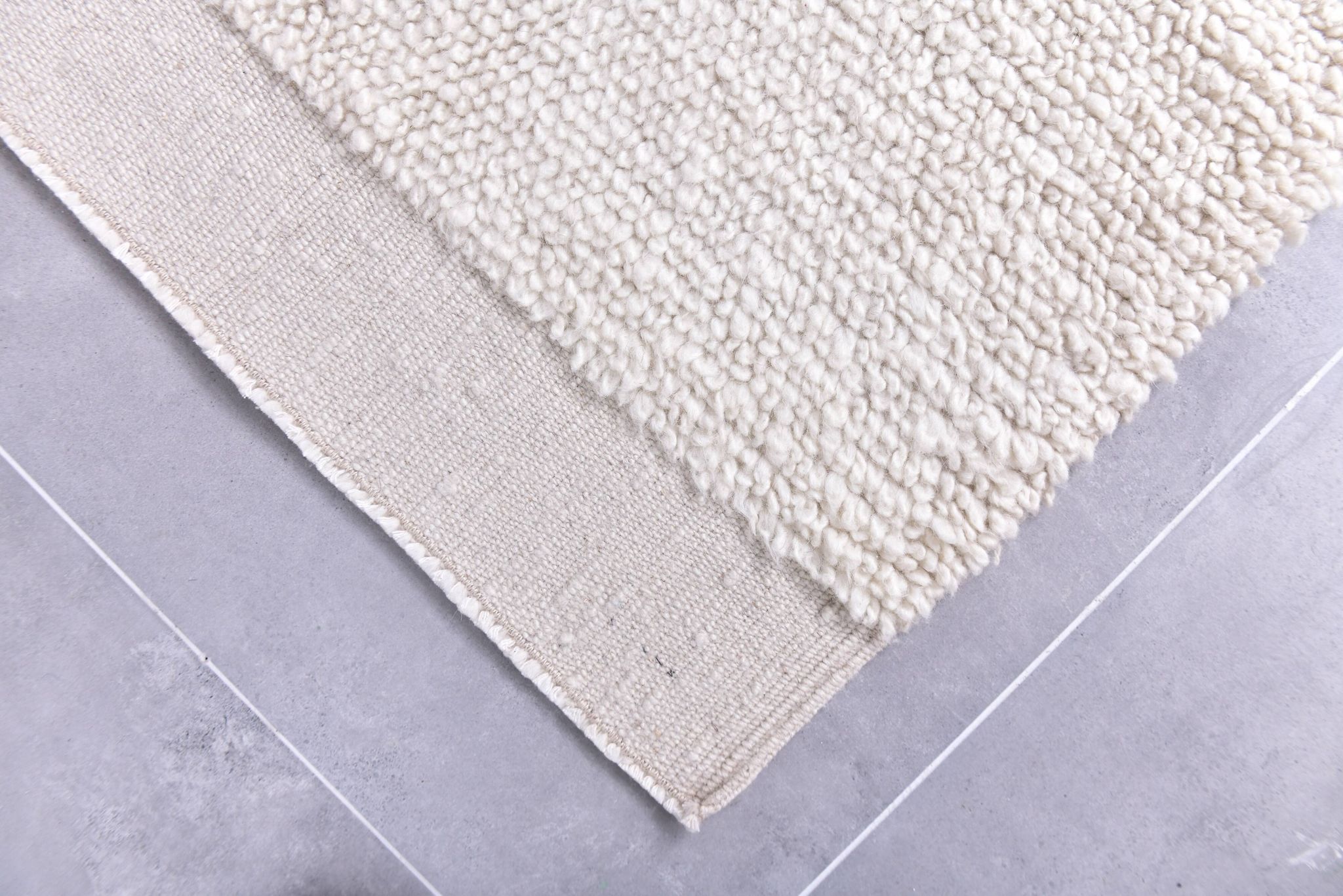2x8 White Handmade Wool Vintage Runner Rug, 67x246Cm