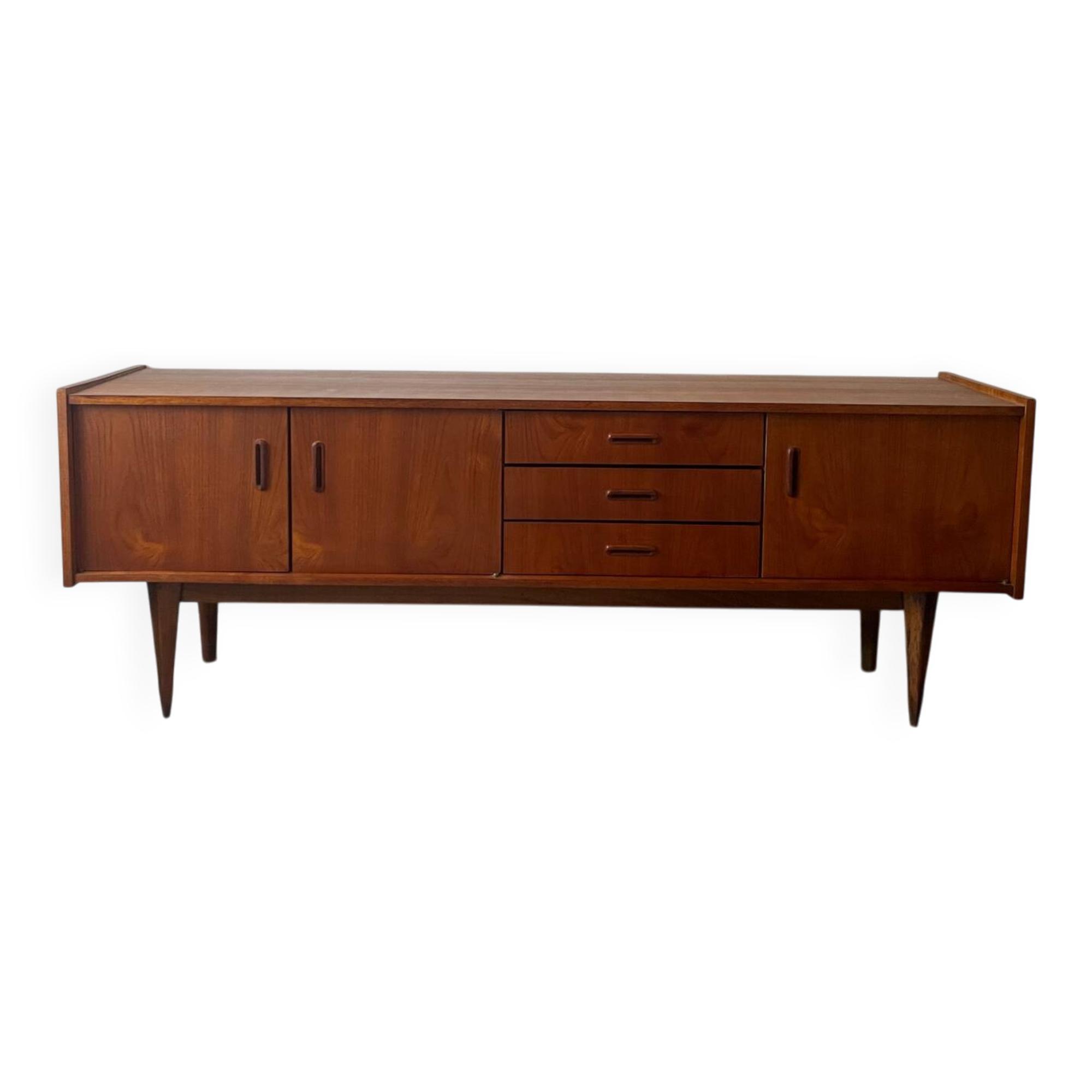 Very beautiful vintage Scandinavian teak sideboard