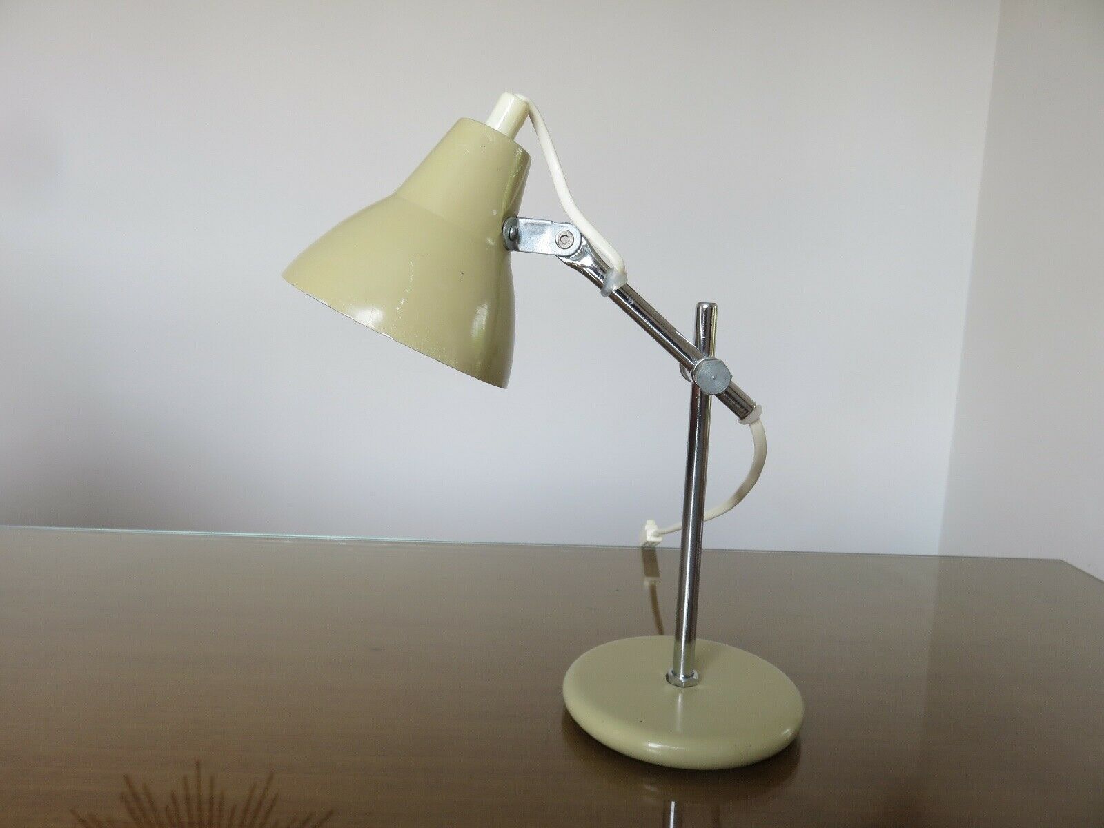 Articulated beige lamp 50s 60s