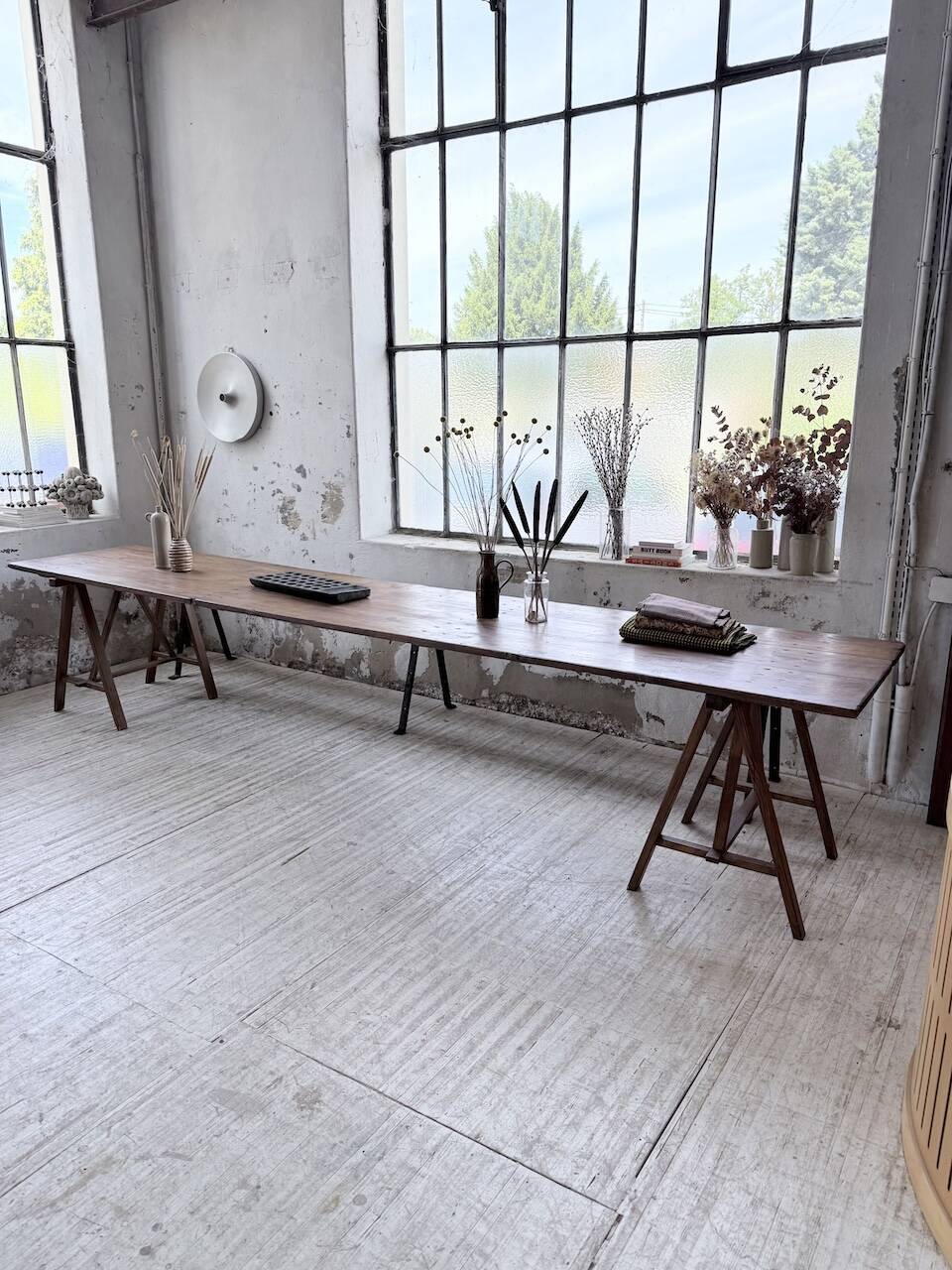 XXL trestle farm table 4m and its benches