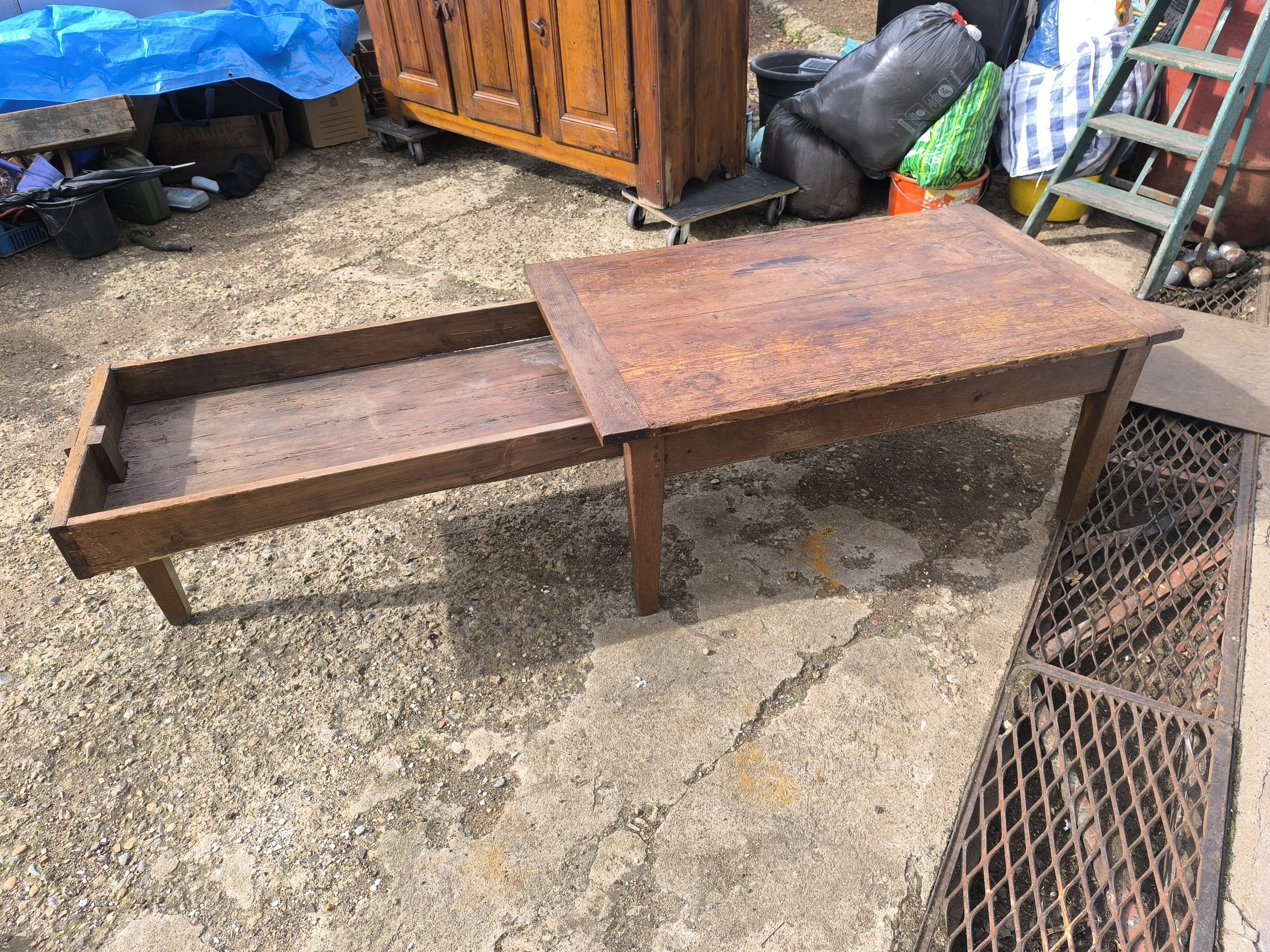 1m19x53 cm old rustic farmhouse coffee table