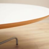 Round table, Danish design, 1990s, production: Denmark