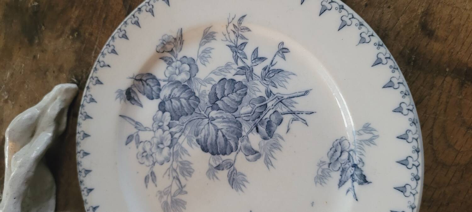 Sarreguemines flat plate 1930