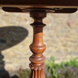 Antique mahogany and mahogany veneer pedestal table
